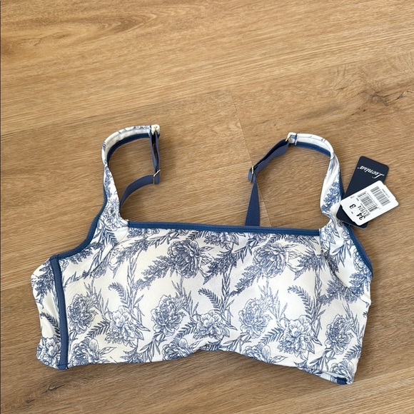 Smart Fusion
Mesh Front Contouring Bra - Picture 2 of 3